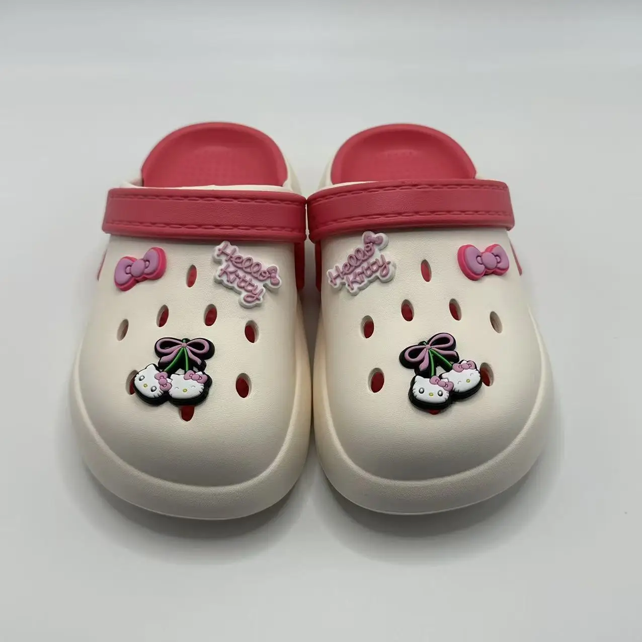 

Детские садовые пляжные тапочки Hello Kitty с вишневым клубничным узором для мальчиков и девочек, сандалии, обувь для воды