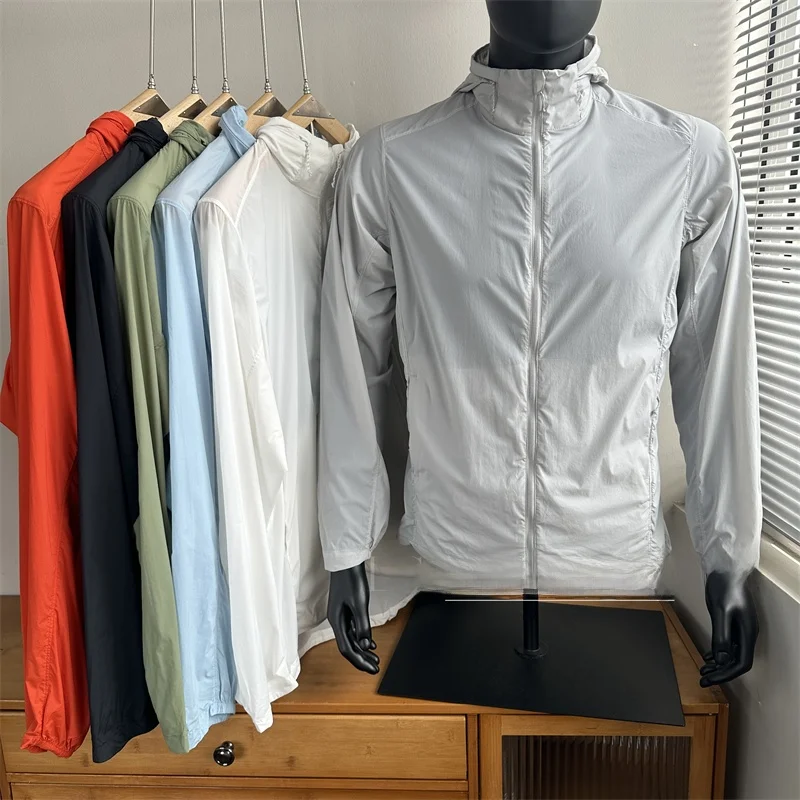 

Дышащая повседневная куртка с капюшоном для активного отдыха, быстросохнущая, аналог известных брендов, весна-лето, мужская модная куртка приталенного кроя с длинными рукавами