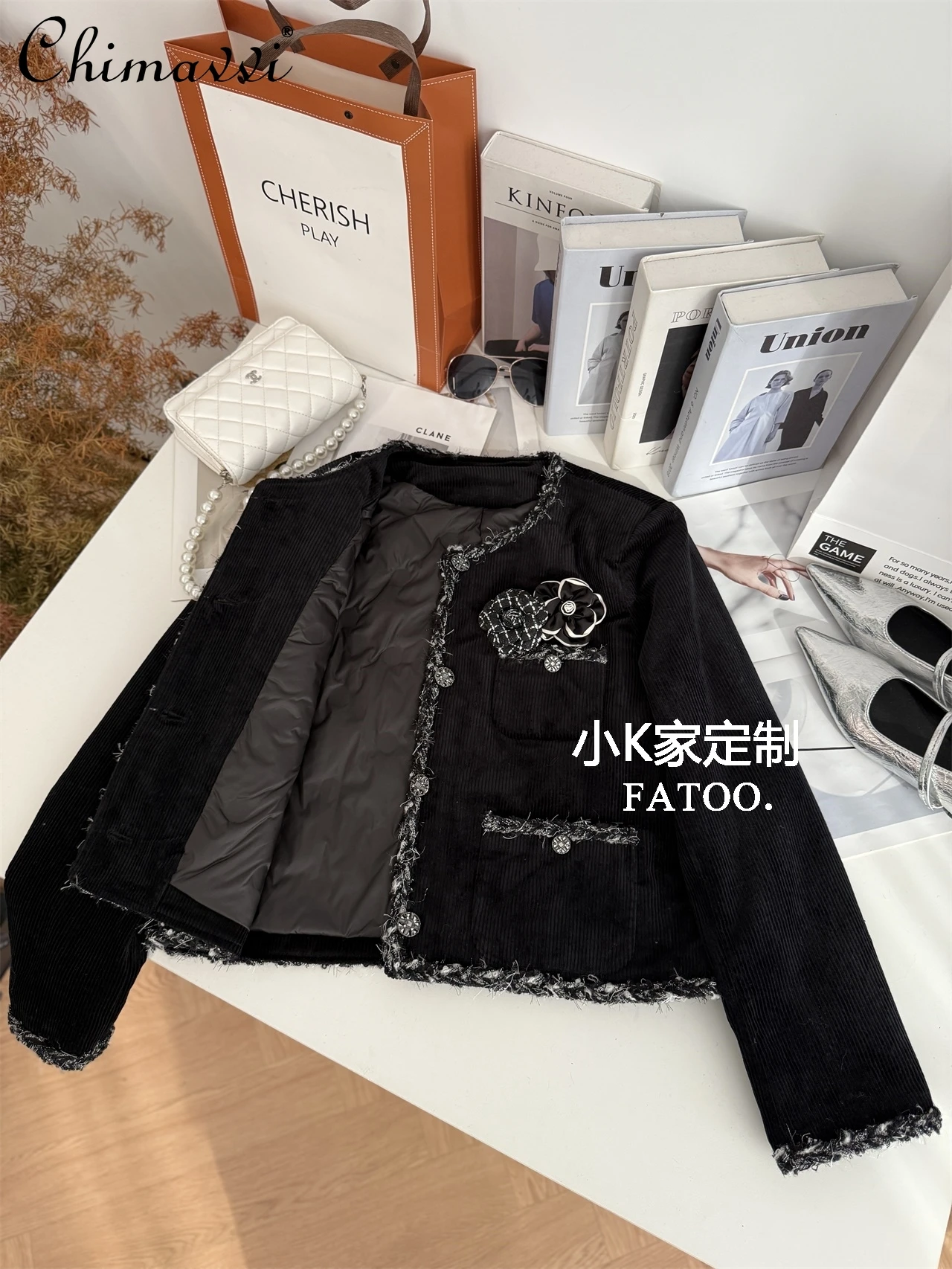 

High-End Fashionable Vintage Down-Lined Black Jacket for Women Winter Clothes New French Design Corduroy Long Sleeve Coat