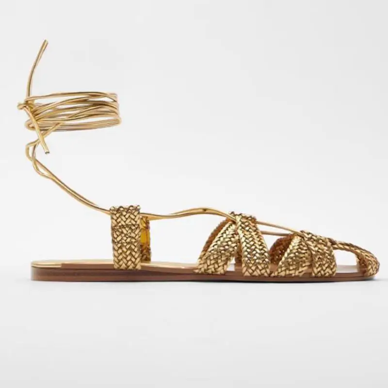 Sandálias flats de maré de verão com alça de tornozelo para mulheres, sandália romana tecida, sapatos de férias, design de nicho, 2024