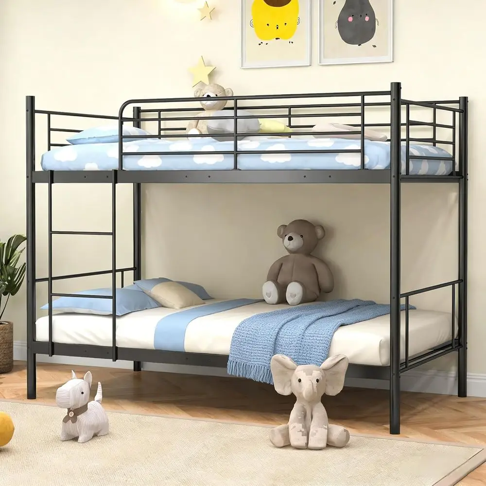 

Двухъярусная металлическая кровать Twin Over Twin с лестницей и полноразмерными защитными ограждениями, усиленная конструкция для подростков и взрослых, экономия пространства, без пружинного основания.