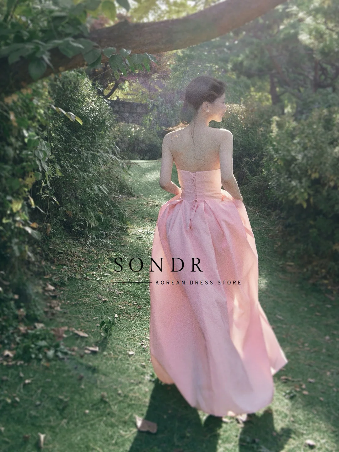 Sondr Classic Pink A-line Korea Wedding Photo Shoot Dress Strapless Pleat Satin Reception Dress Customized Party Dress