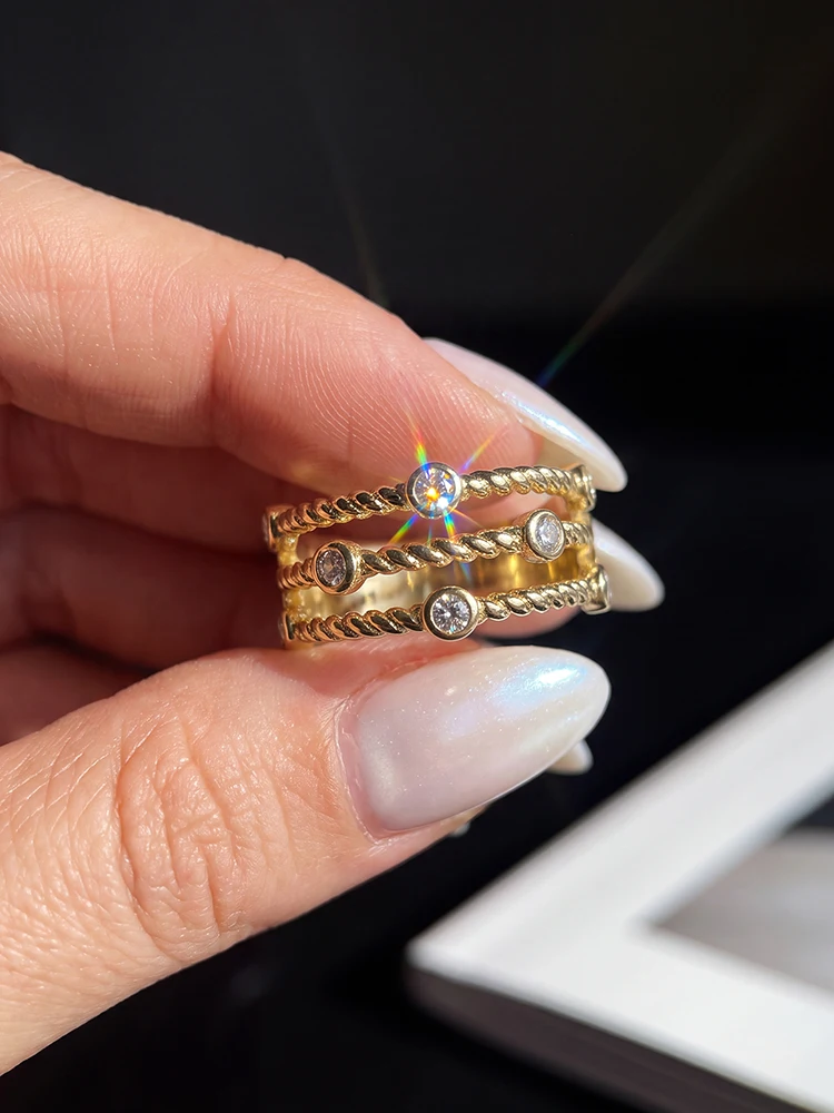 925 Sterling Silber Echter Runder Moissanit-Diamant Dreischichtiger Gedrehter Muster-Ring für Frauen Jubiläum Hochzeit Edle Schmuckstücke – Detail 6