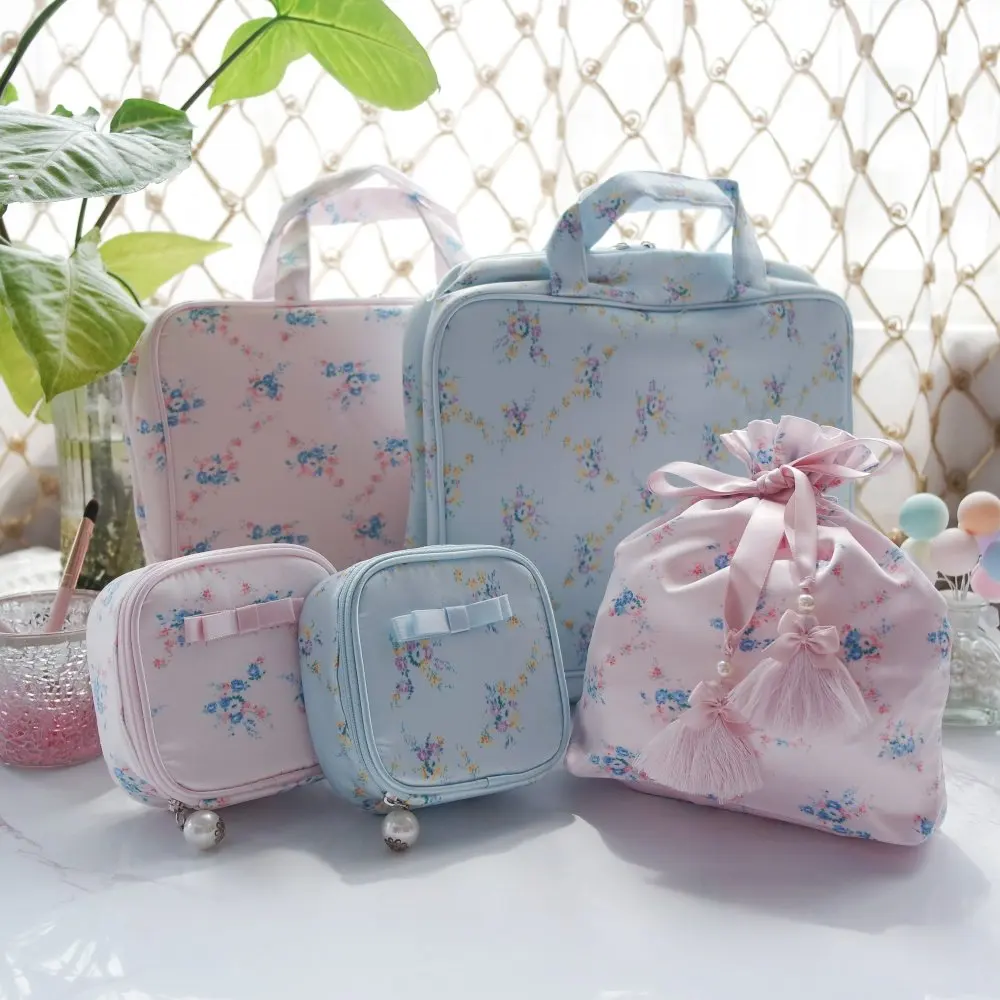 

Японская косметичка из искусственного шелка с цветочным принтом, маленькая квадратная сумка, портативные сумки для хранения, дорожная одежда, сумки для хранения мелочей