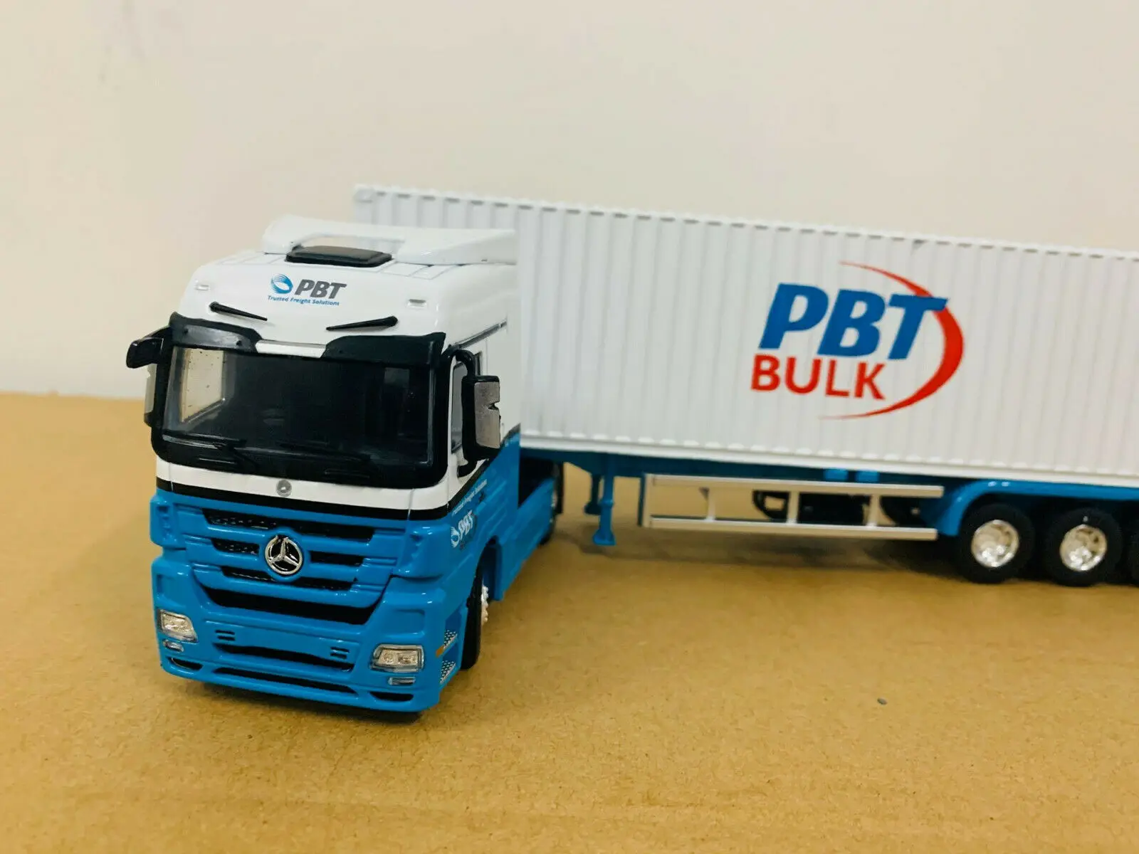 PBT BULK Container Truck Model 1/50 Scale Metal Model New in Box