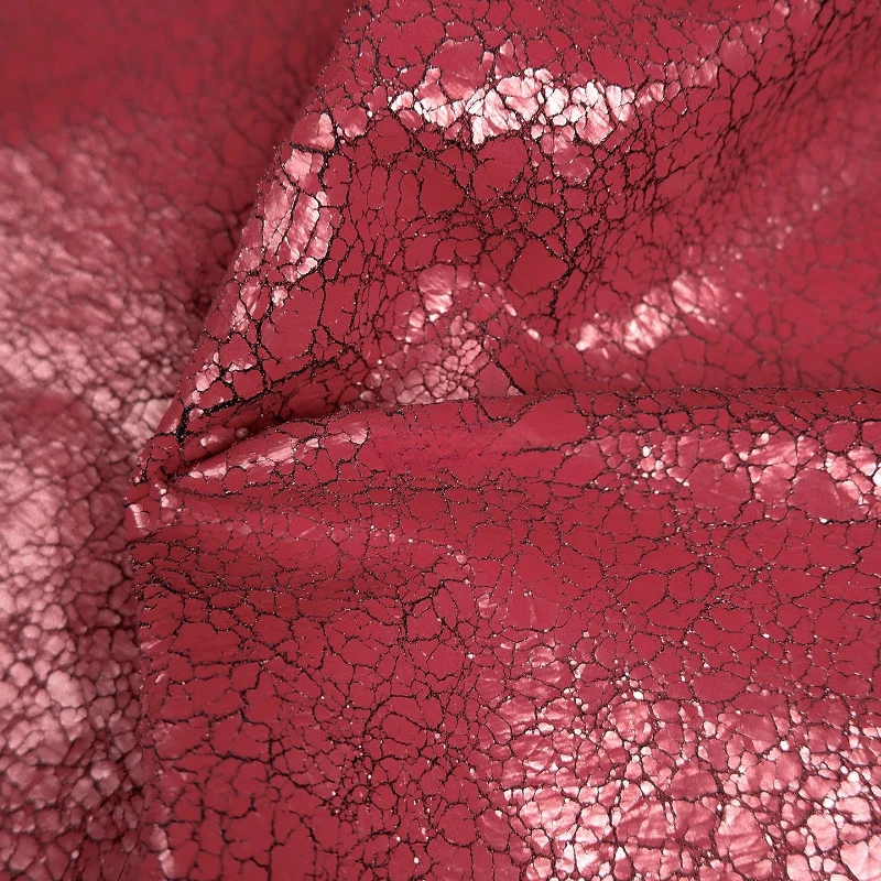 

Темный Vermilion, красная черепаха, трещина, трехмерная текстура, ткань из искусственной кожи, ретро-платье, куртка, креативная модельерская ткань