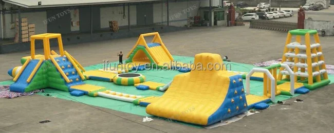 Outdoor playground water play equipment sea amusement park aquapark water park inflatable on water