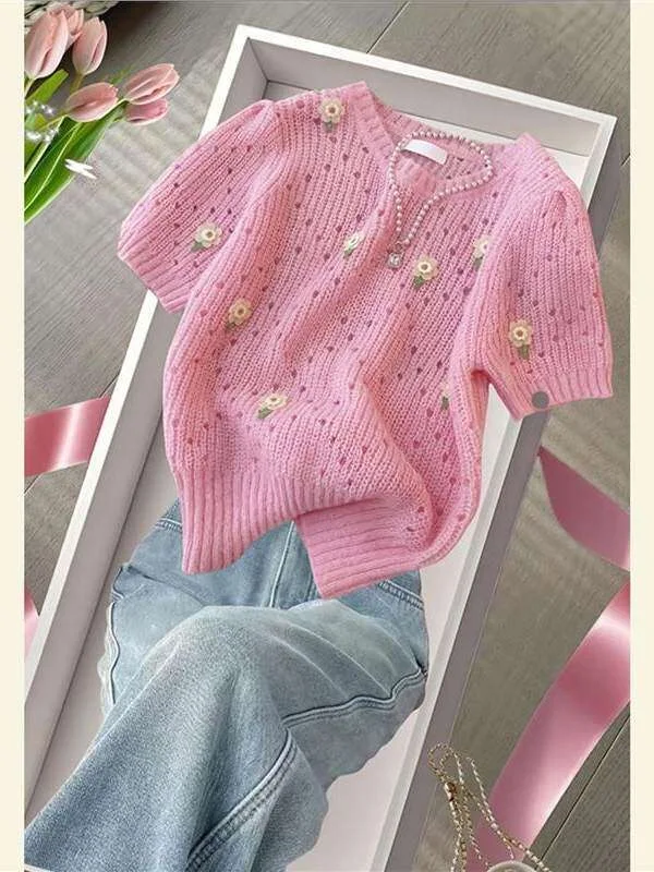 

Unique Spring Summer Pink Knitted T-Shirt Fashionable Elegant Anti-Aging Design High-End Feeling Beautiful Floral Patterned W...
