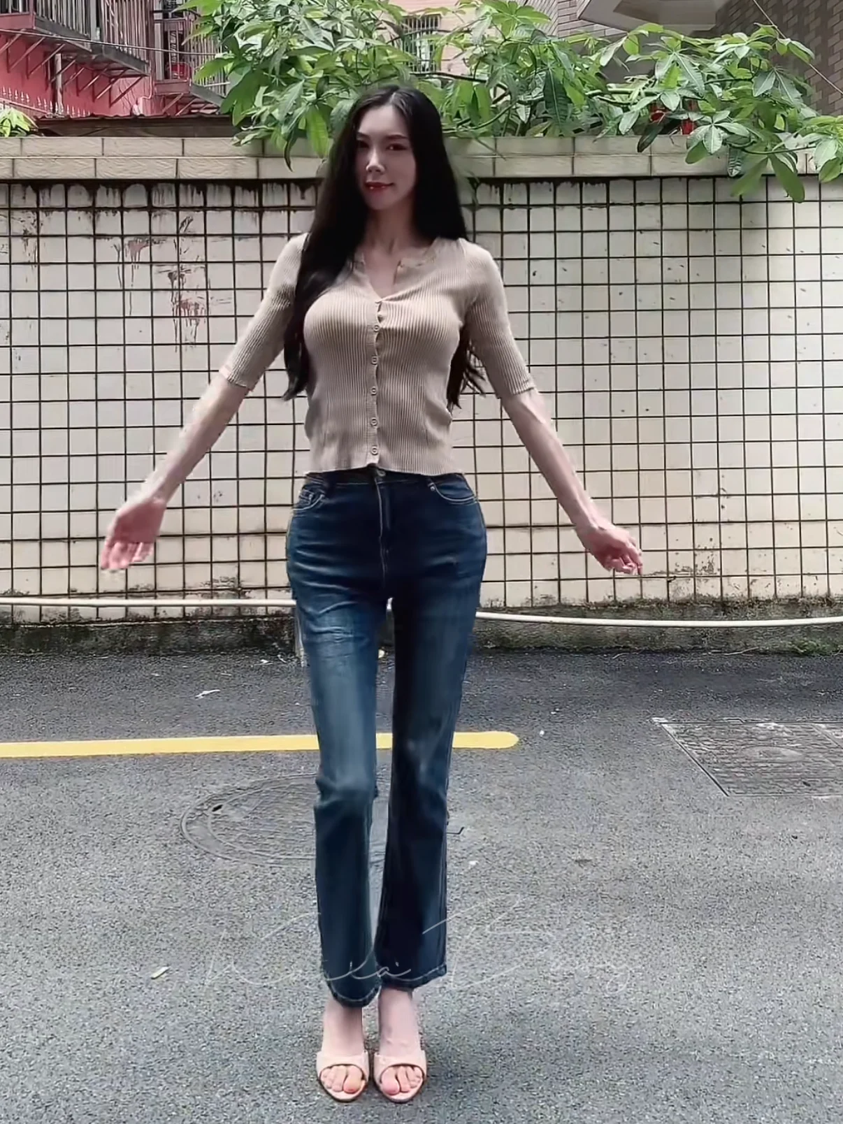 Women's Knitted Cardigan Sleeveless Straight Leg Jeans Two-Piece Set Summer Fashion Slimming Effect Mid-Sleeve Denim Jacket