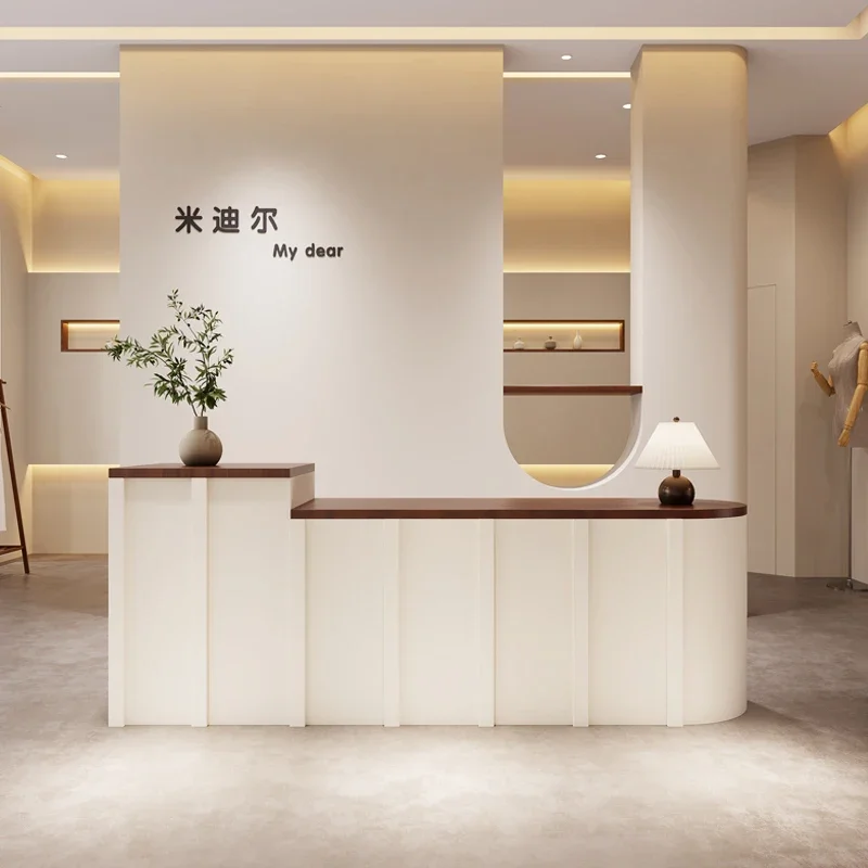 

​ ​ Французская бутиковая стойка кассира для салона/магазина одежды, коммерческая, в кремовом стиле, креативный дизайн, мебель для ресепшн FYRD ​ ​