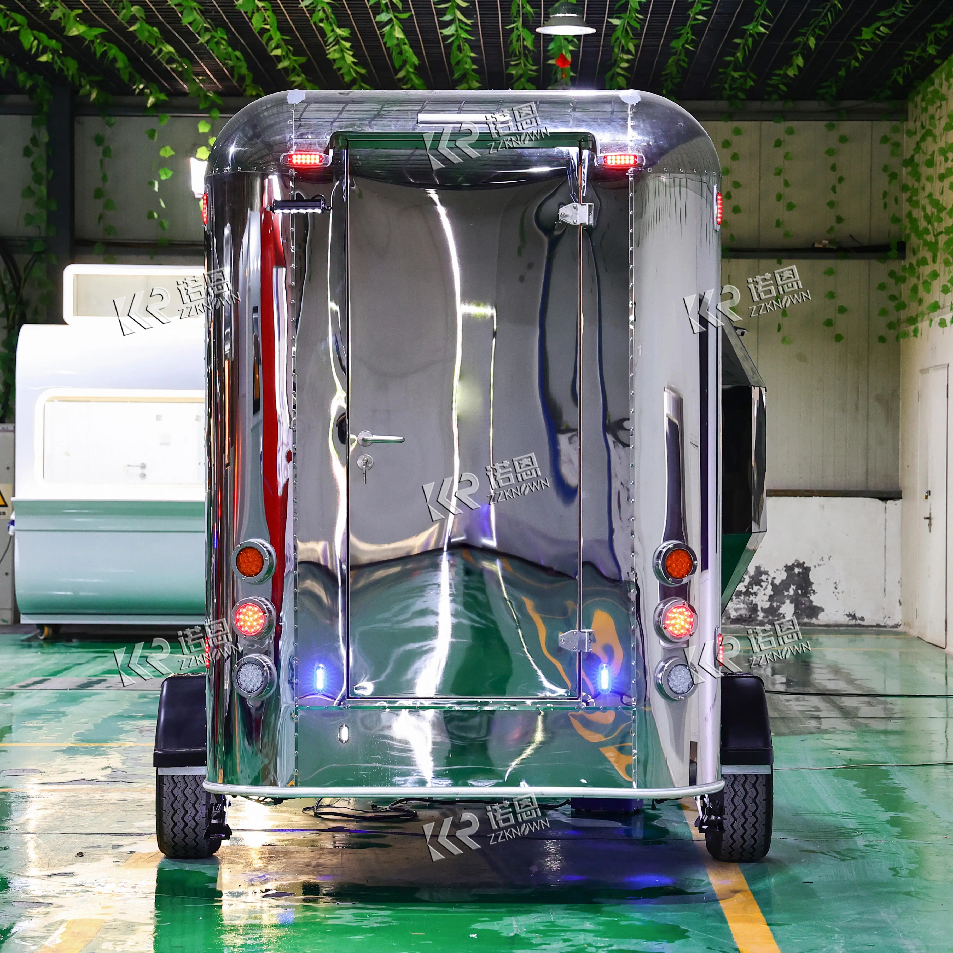 2025 Kustom Murah Harga Rendah Trailer Toilet Mewah Portabel Mobile Toilet Trailer untuk Acara Pernikahan