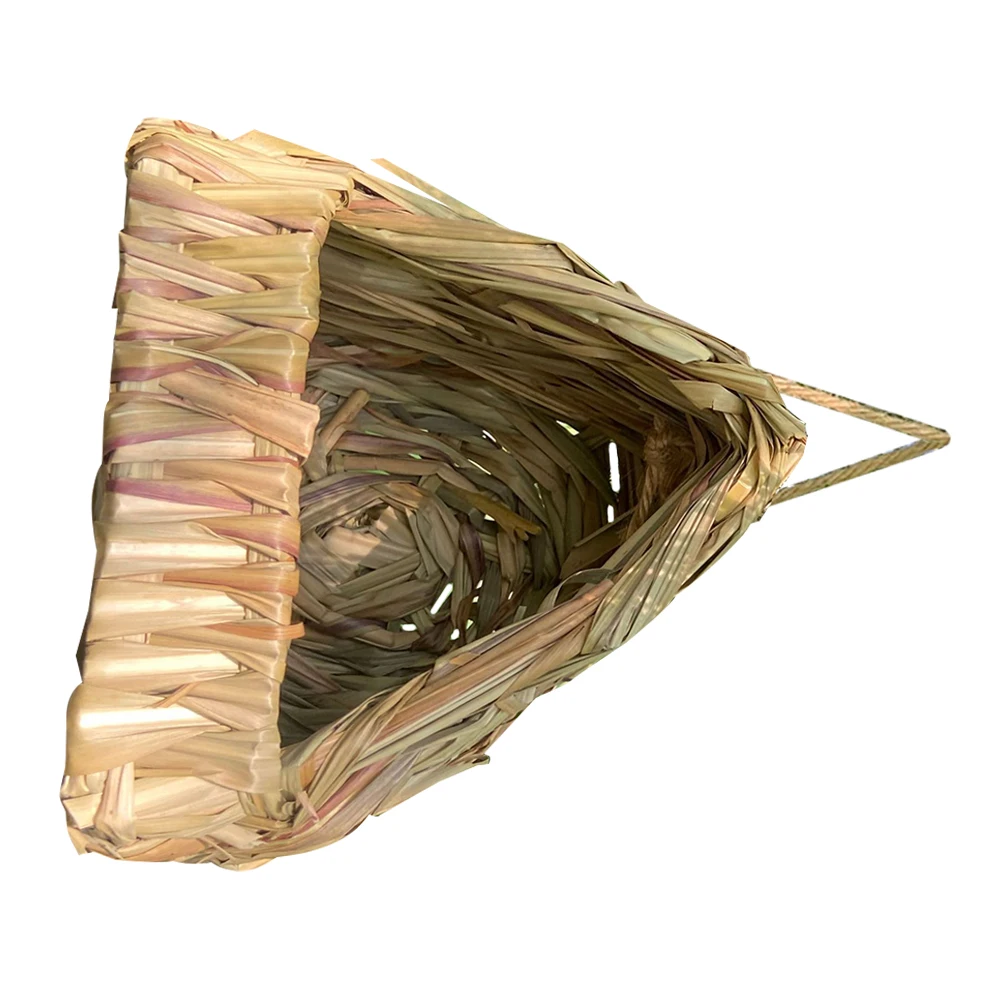 

1pcs Grass Bird Nest Handwoven Large Opening Triangle Stable Straw Nesting Box For Parakeet Finch Cockatiel Parrot Breeding Cage