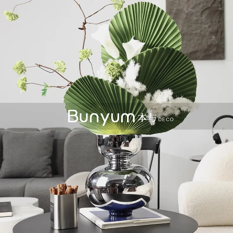 

Advanced glass vase decorations, flower arrangements, floral decorations, sample rooms, living rooms, dining tables, atmosphere,