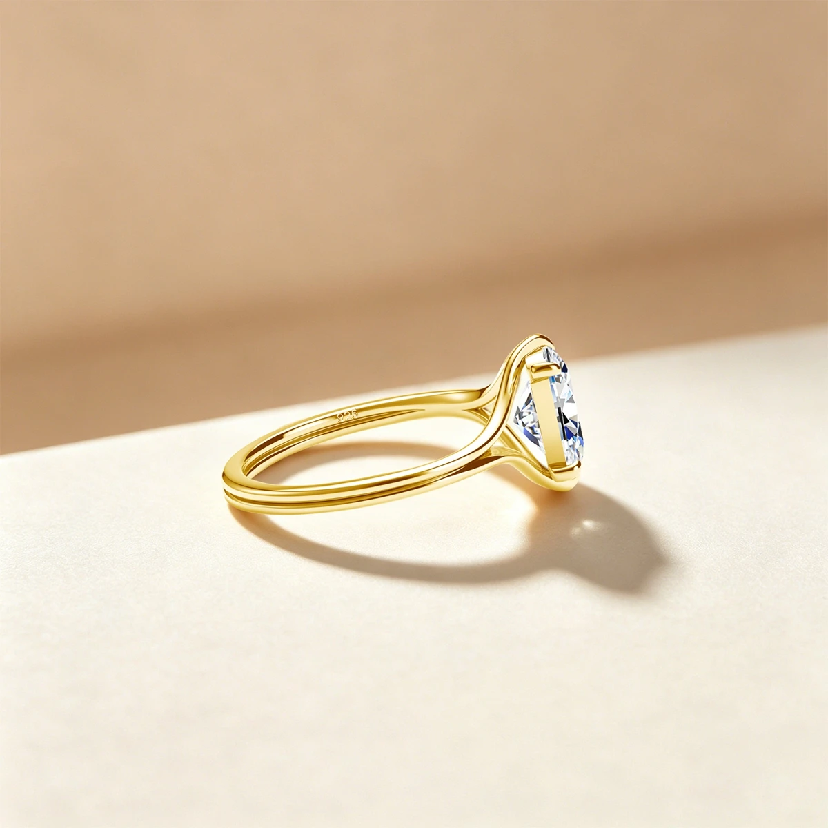 4,5 Karat oval geschliffener Moissanit-Verlobungsring für Damen, geteilter Schaft, 6-Krappen-Solitärring, 925er Sterlingsilber, Brautschmuck – Detail 5