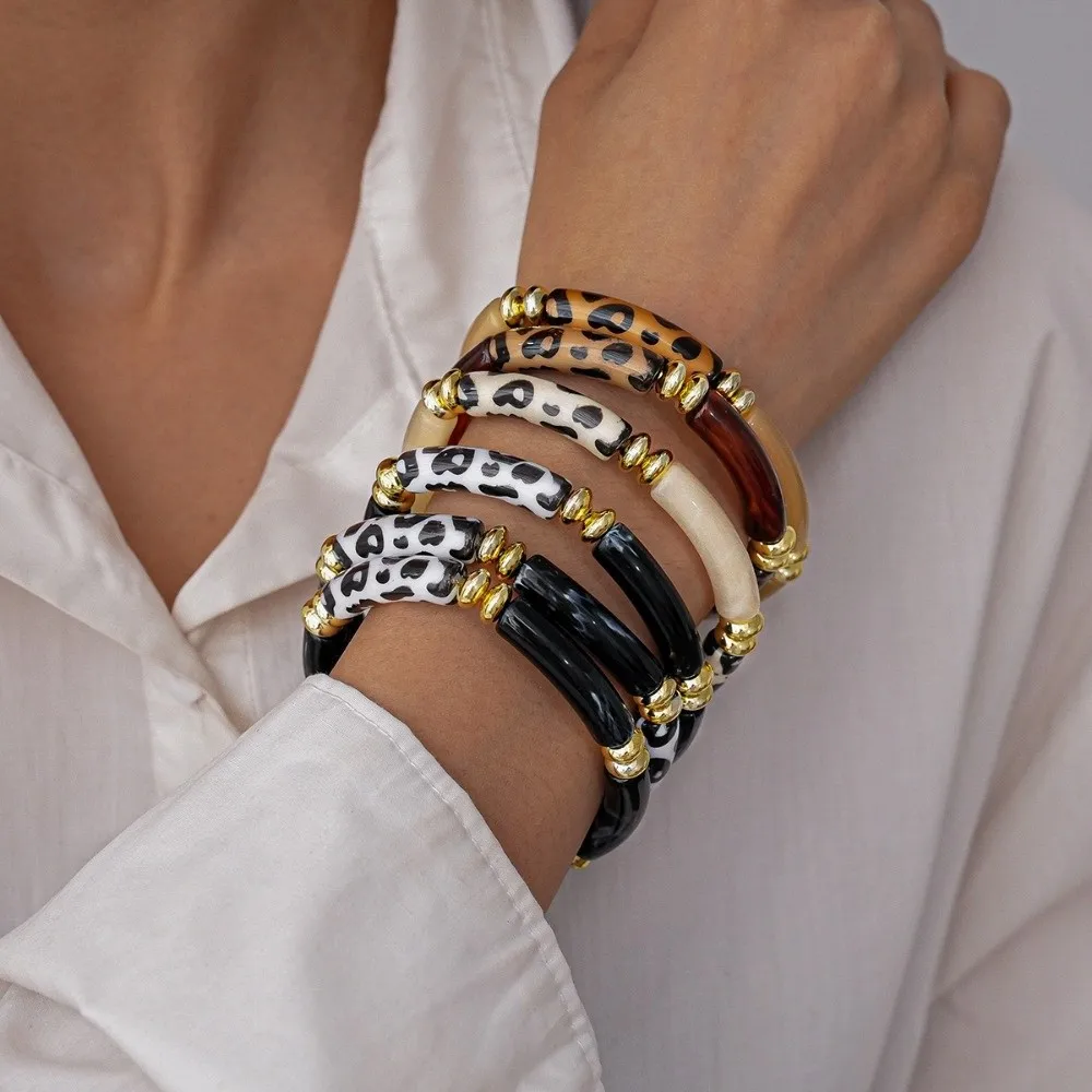 아크릴 레오파드 팔찌 레오파드 프린트 손목밴드 보헤미안 아크릴 팔찌 핸드 링 신축성 있는 곡선형 튜브 뱅글 소녀용
