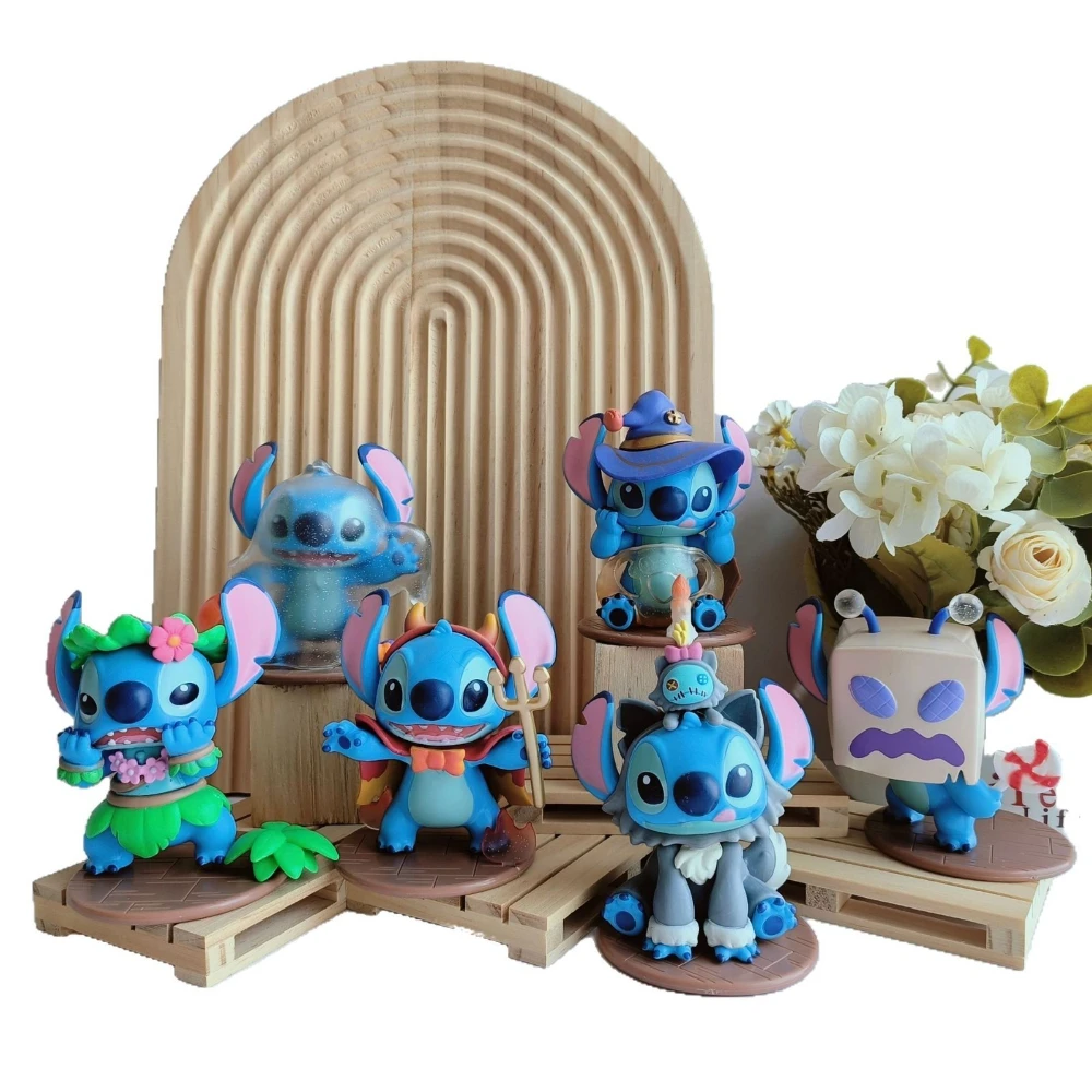 

Новинка 2025 года, слепая коробка, аниме-фигурки, милая озорная серия, украшение автомобиля, мультяшная модель, куклы, игрушки, подарки на день рождения для детей