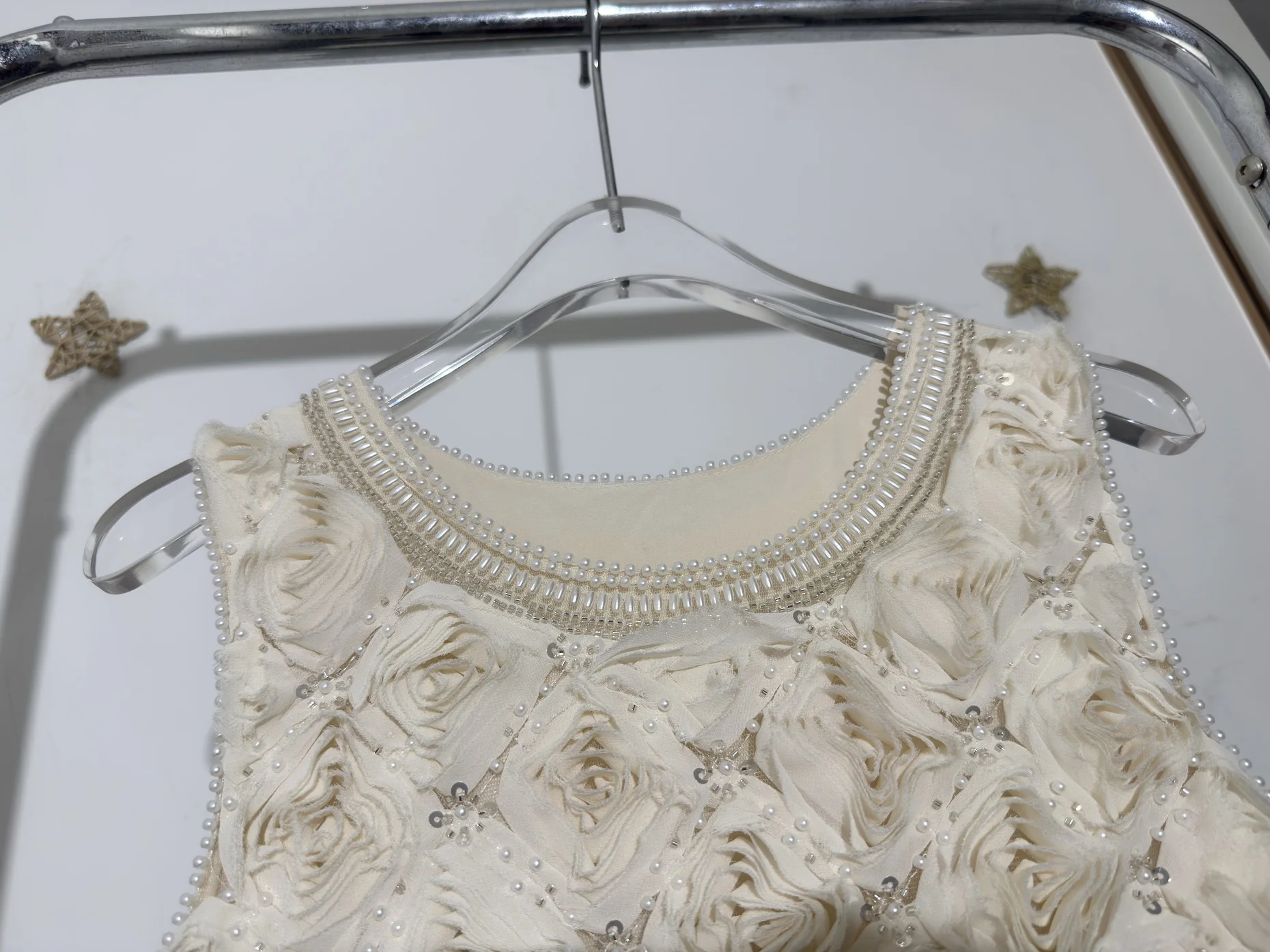 تشي Soutache التطريز الأزهار المرأة الجديدة اللؤلؤ الترتر مطرز أنيق س الرقبة بلا أكمام أنيقة الجانب سستة فستان حفلة عطلة