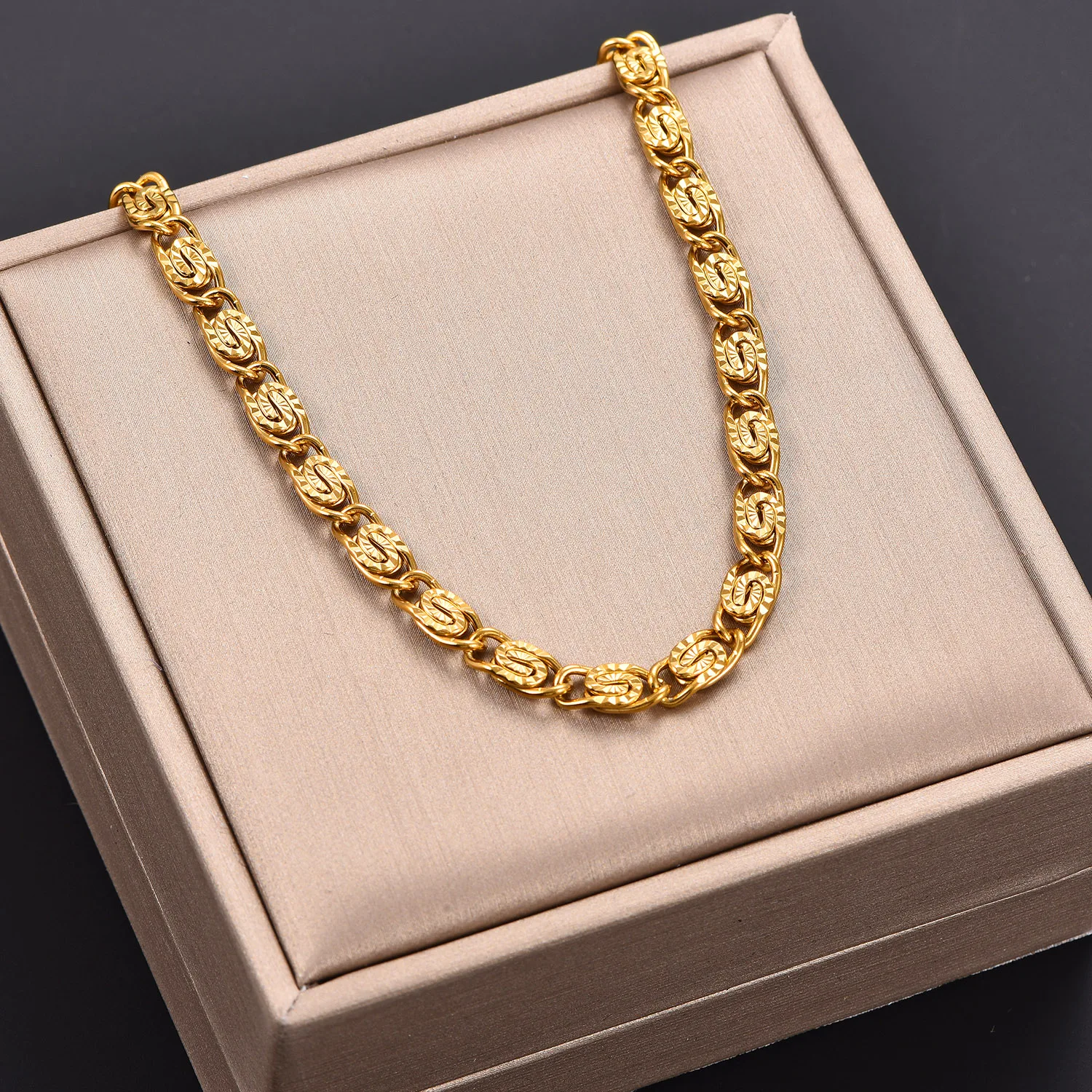 4/5/6MM Gewellte Gliederkette aus Edelstahl, geprägte Halskette in Büroklammerform, kreativer Hip-Hop-Choker-Schmuck für Männer und Frauen – Detail 5