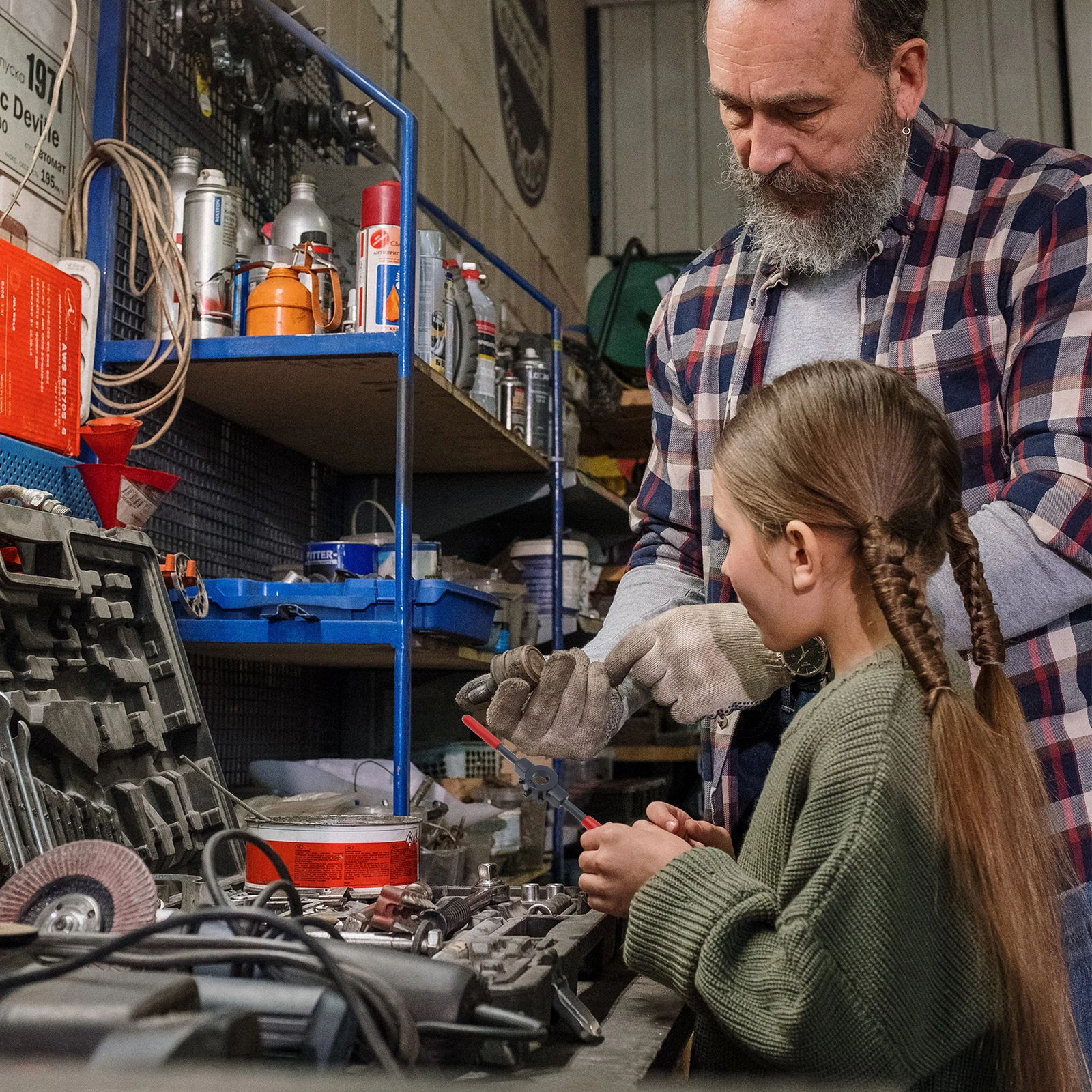 1pc Multi-Function Die Stock Holder Professional Steel Threading Tool Manual Thread Maker For Damaged Bolts Wrench Repair Tool