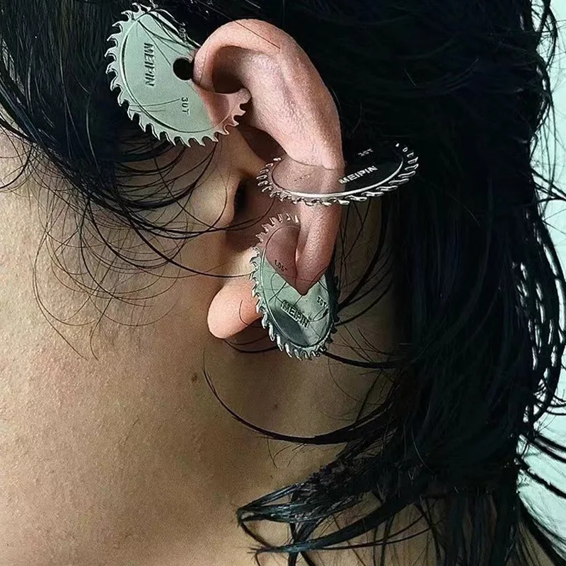 ZHUHE Gear مجموعة أقراط بإبزيم مضاد للسرقة على طراز Cyberpunk للأولاد والنساء مجوهرات للحفلات هدية مجوهرات رخيصة