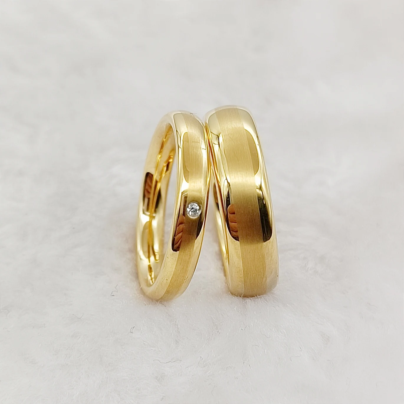 Anillos de boda con cúpula, joyería de titanio chapada en oro amarillo de 18 quilates, anillo para parejas de amantes de compromiso de último diseñador de alta calidad