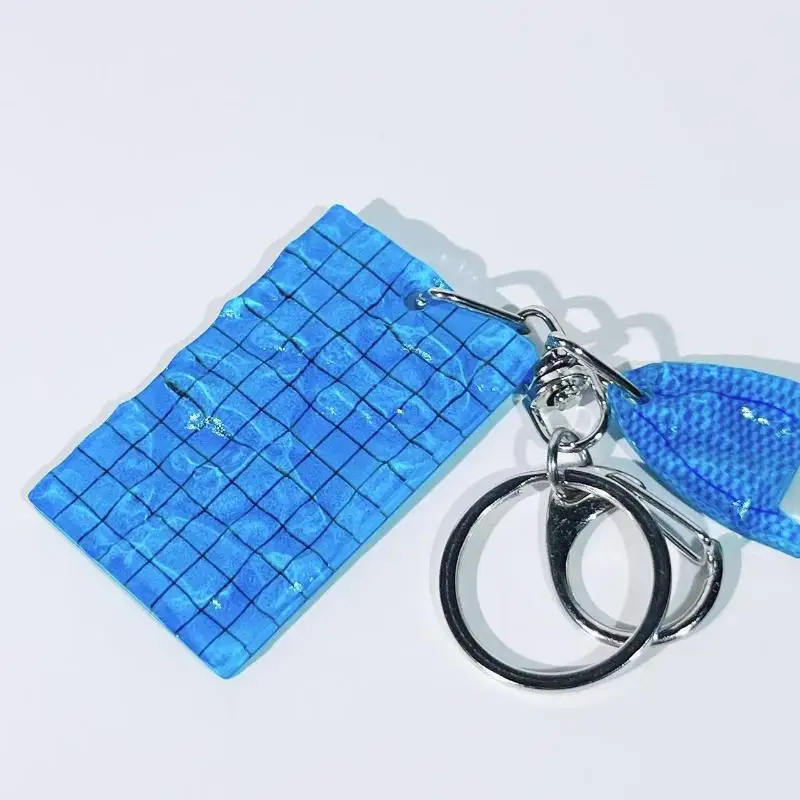 Heißer Verkauf 1Pcs Schwimmen Hut Auto Schlüssel Ring Kreative Schwimmen Pool Wellenförmige Schlüsselbund Dekoration Tasche Anhänger Schwimmer Geschenk