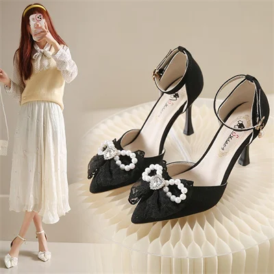 Women's diamond bow pointy soft leather fairy wind one-line buckle heels, girls wear high heels outside the skirt in summer