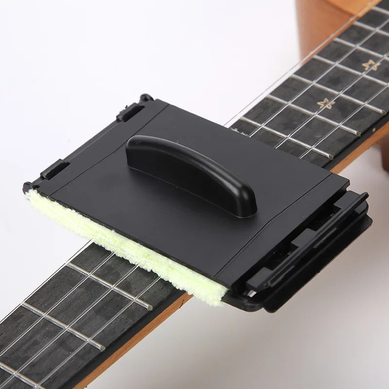 Guitar String Cleaner Clean Fretboard Cloth Tool for Maintenance and Care of Violin, Bass, Ukulele, Electric Guitars