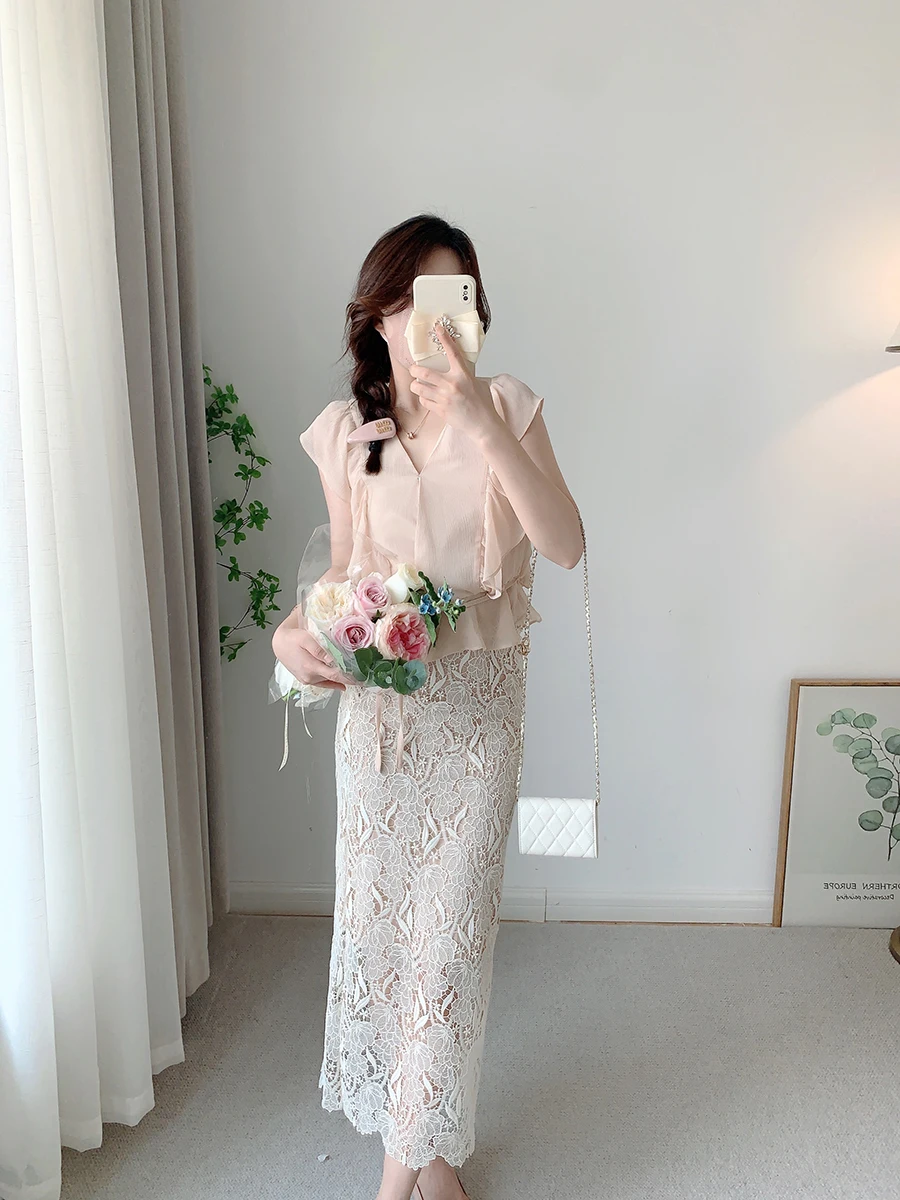 French Elegant Gentle Hollow Out Water-Soluble Lace Casual All-Match High Waist Slim Fit Sheath Long Skirt for Women Summer 2024