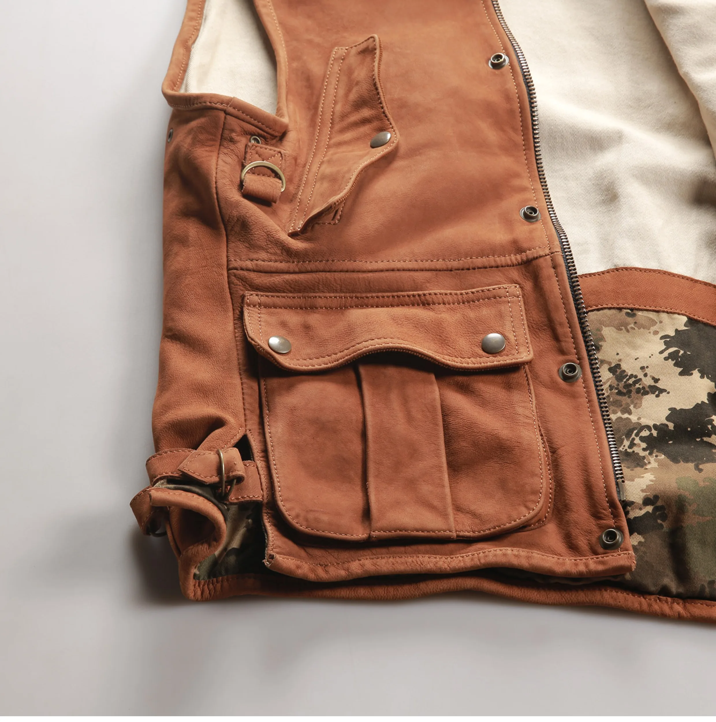 Brown Four Seasons Leather Vest Men Retro Style Plus Size 5XL Genuine Natural Sheepskin Stand Collar Hunter Safari Vest - Image 4