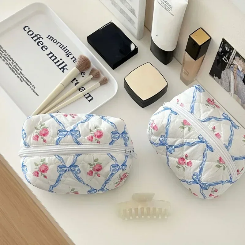 Bolsa de maquiagem floral feminina, bolsa de cosméticos com laço coreano, bolsa de mão, organizador de armazenamento de cosméticos, bolsa de higiene pessoal, estojo de beleza