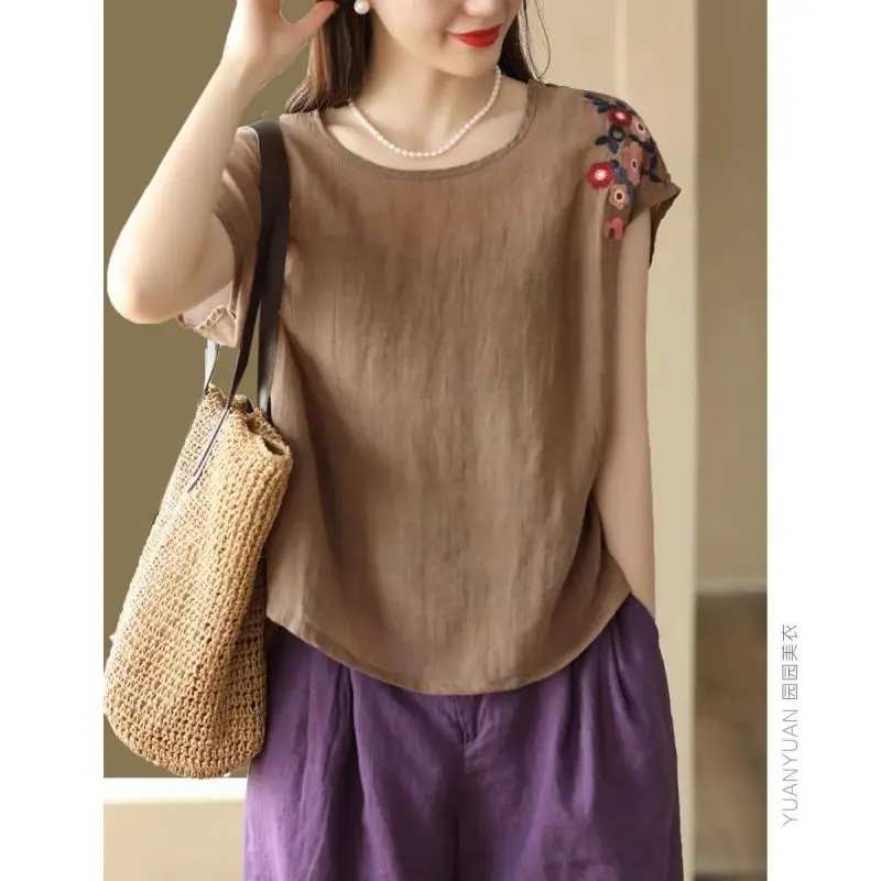 Women Summer Simplicity Loose Large Size Embroidered Cotton and Linen O-neck All-match Camisole Ladies Casual Appear Thin Tops