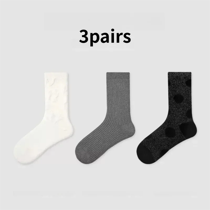 

Heye 3 Pairs of Sports Breathable Sweat-Absorbing Autumn Black and White Polka Dot Versatile Mid-Calf Women's Cotton Socks