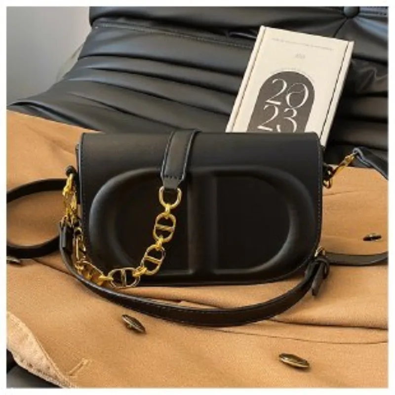 

Fashion Women Handbag Underarm Bag Cute Pillow Bag Design For Students School Portable Use