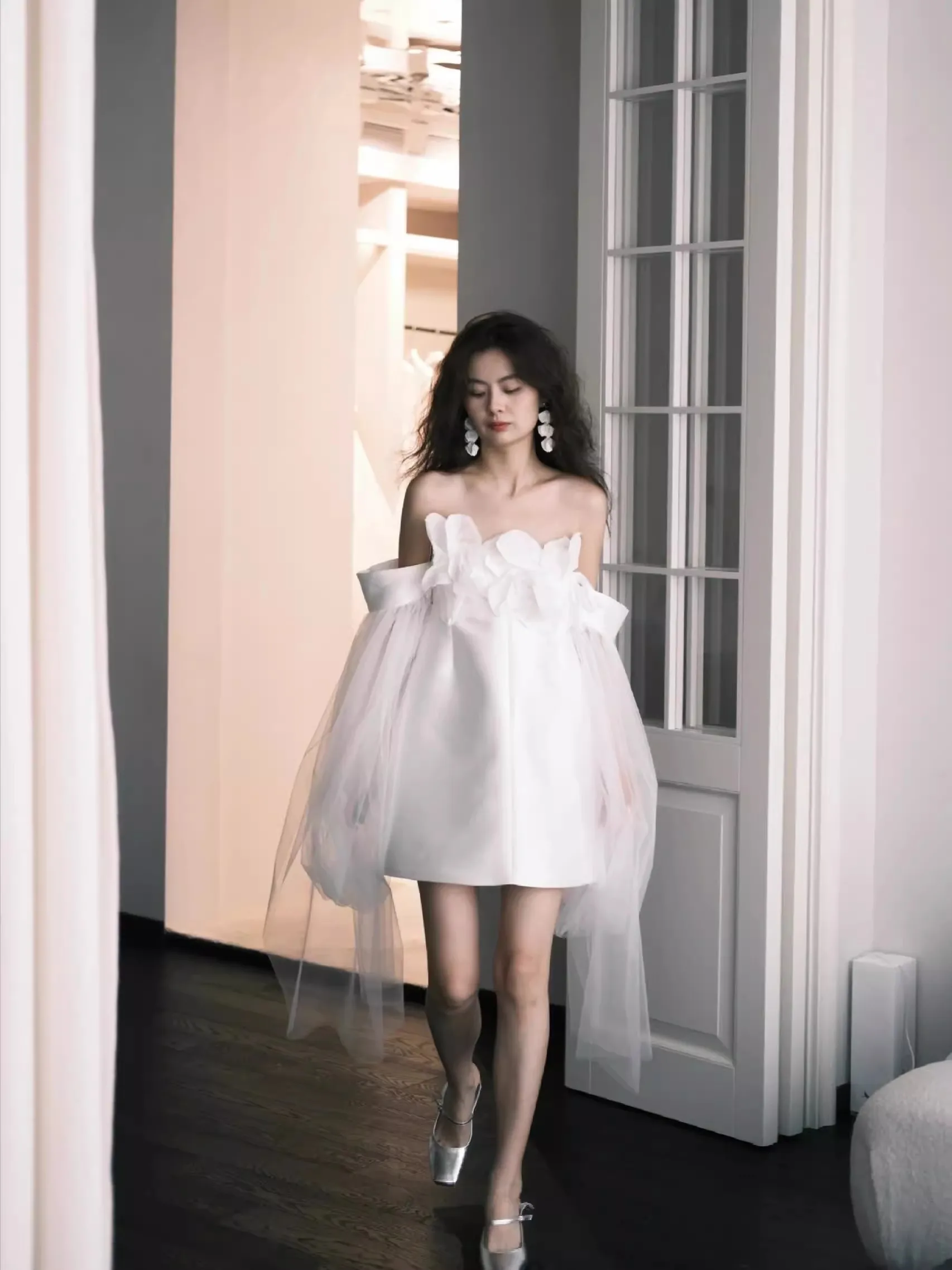 

Ele White Flower Embroidered Wedding Dr Lace Overskirt Outdoor Travel Photoaphy Ceremony Bridal Gown ort Ball Gown