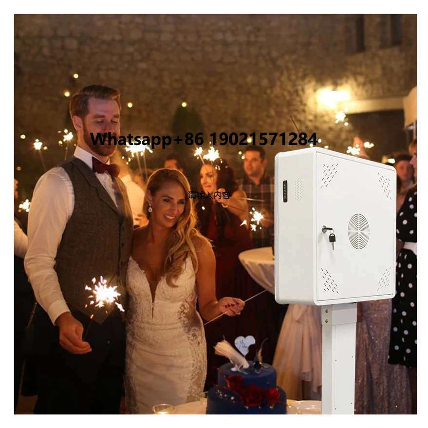 

15.6 Inch Square Dslr Photo Booth Machine Remote Control Matrix Design Touch Screen for Party Selfie Events Packed Flight Case