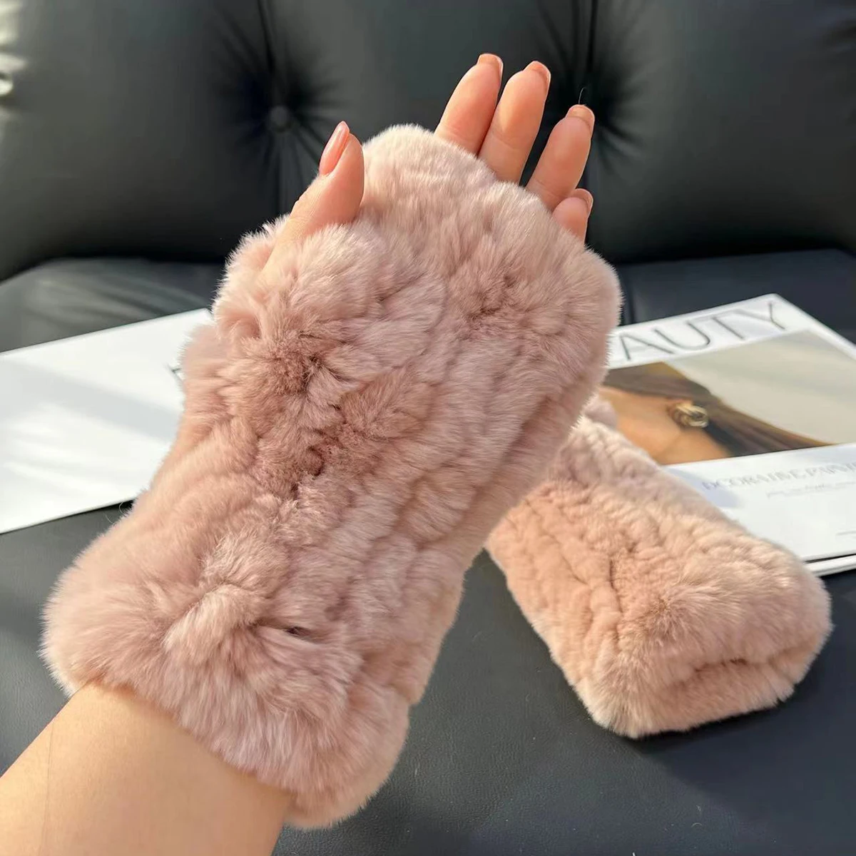 

Women's 100% Real Genuine Rex Rabbit Fur Mittens Warm Knitted Fingerless Gloves Handmade Winter Fashion Ladies' Real Fur Mitten