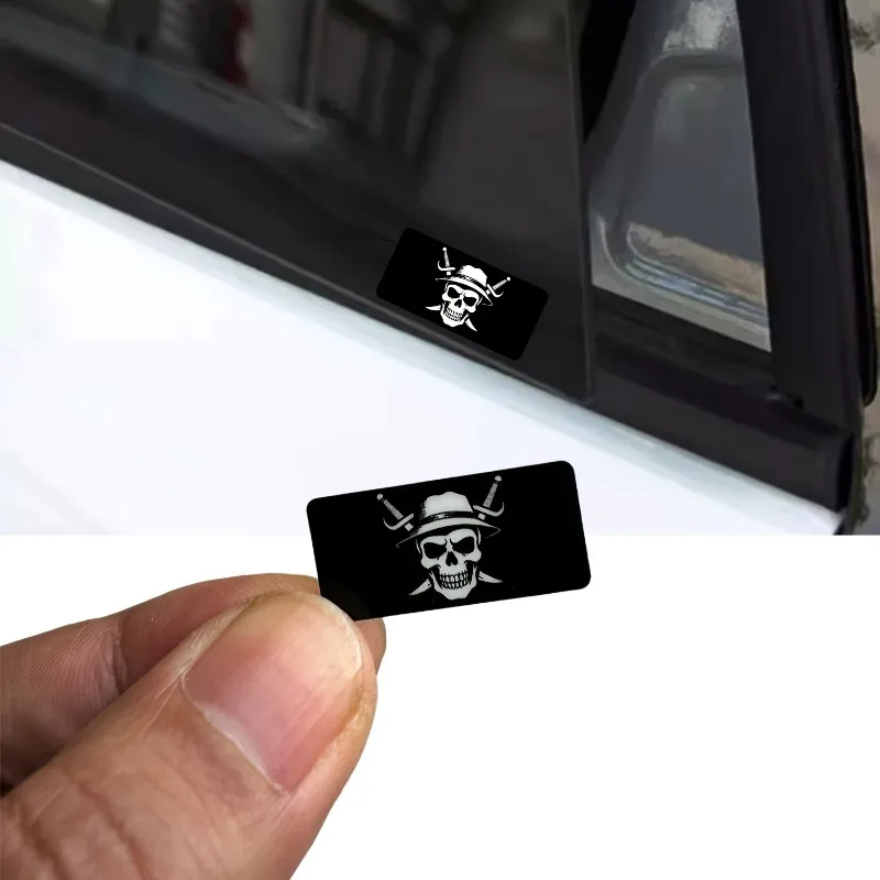 1Set Pirate Skull & Crossed Swords Vinyl Sticker, Waterproof Badge Decal for Car Window & Body Decor