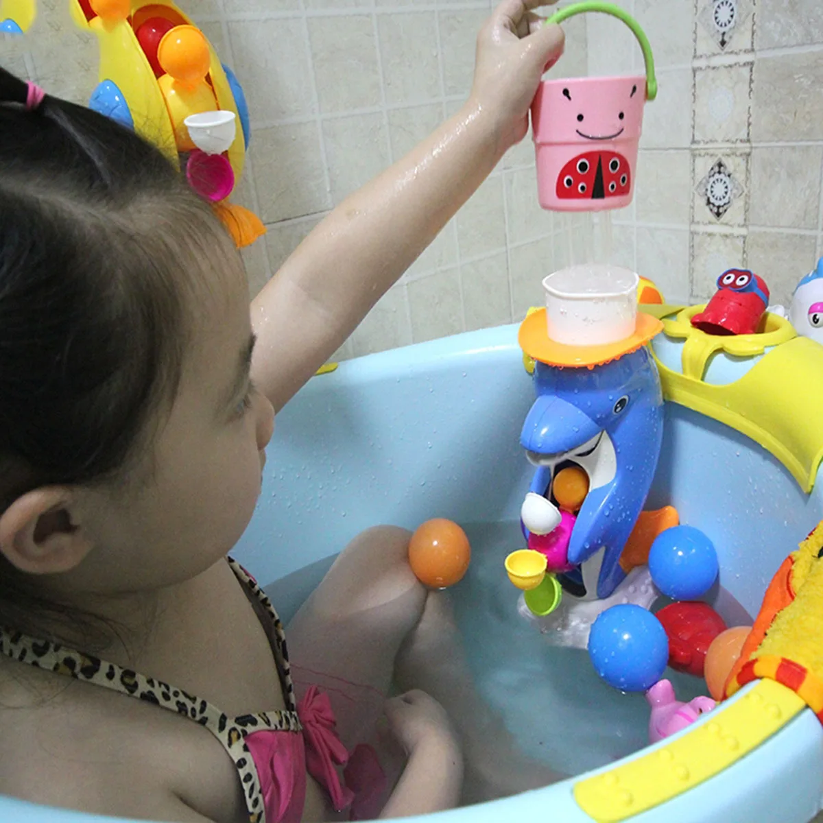 Pro 1 pz bagno bambino bambini bambino balneazione strumento di spruzzatura d'acqua vasca da bagno delfino