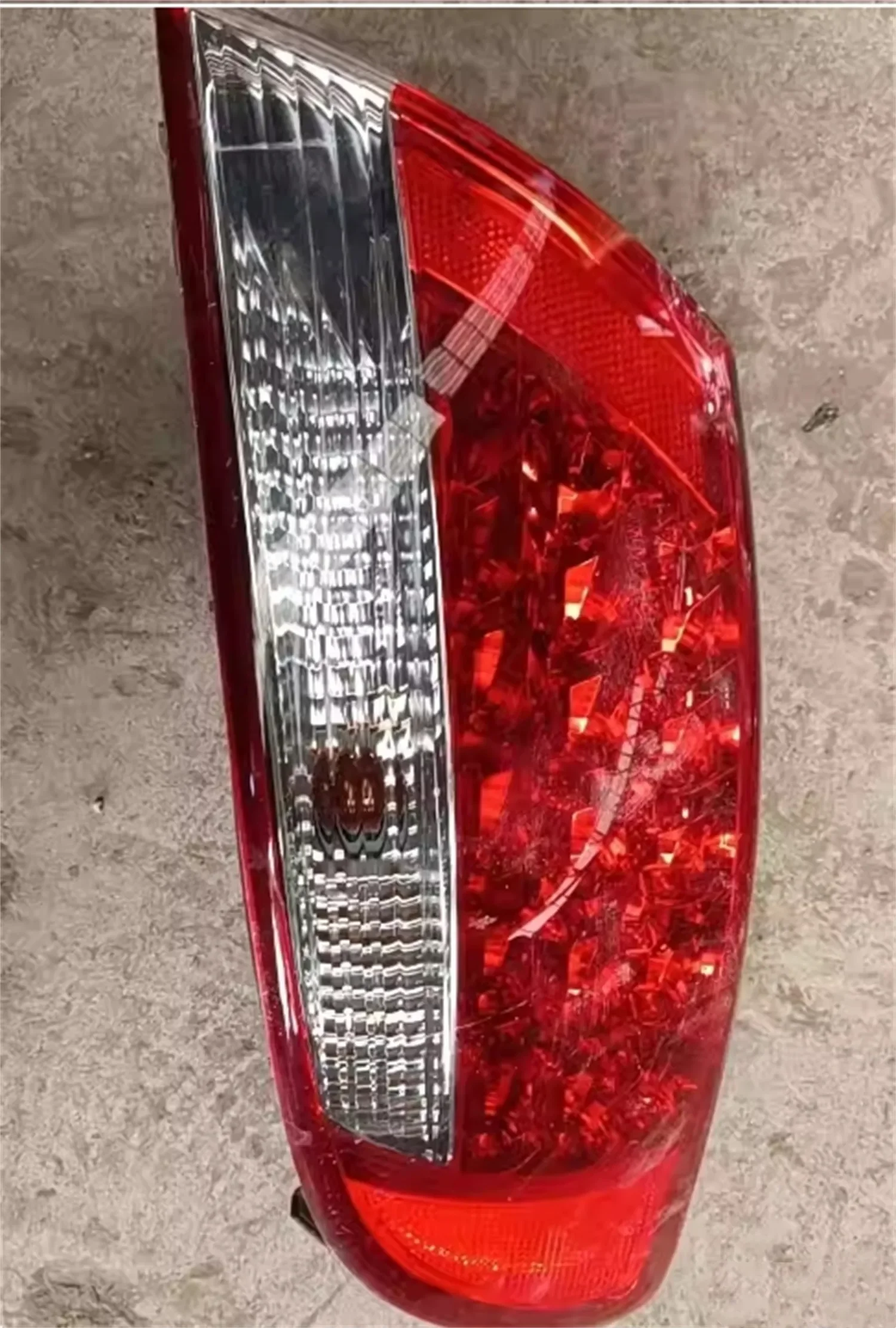 Car LED Tail Light Rear Brake Light Reverse turn signal Lamp for Hyundai Azera
