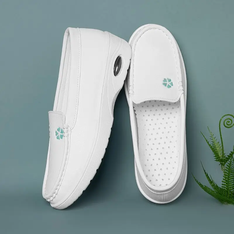 

Non Slip Thick Sole Slip on White Casual Women's Shoes 2025 New Style Work Footwear Fashion Platform Shoes for Women