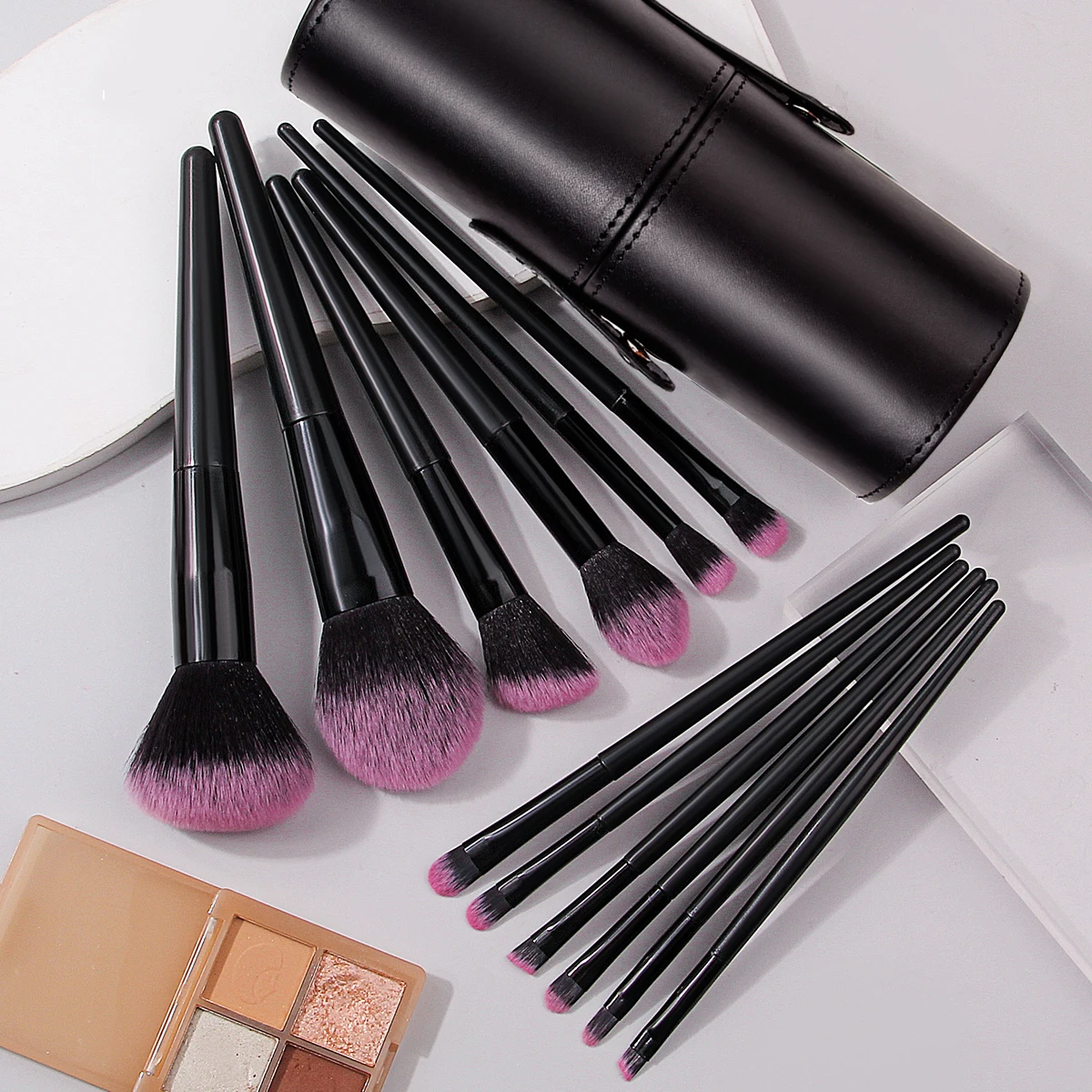 13-częściowy zestaw pędzli do makijażu, pędzel do pudru sypkiego, pędzel do konturowania, zestaw pędzli do cieni do powiek, pędzle i pojemnik z pokrywką do przechowywania