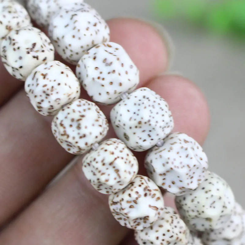 

Factory Wholesale Hainan Xingyue Bodhi Bracelet Smooth White High Density No Phase Bodhi Rosary Crafts Bracelets for Men and Wom