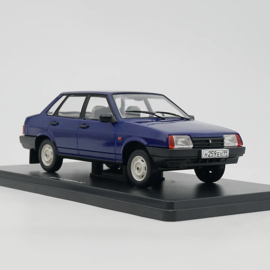 

IXO 1:24 Lada Vaz 21099-22 Diecast Car Model Metal Toy Vehicle