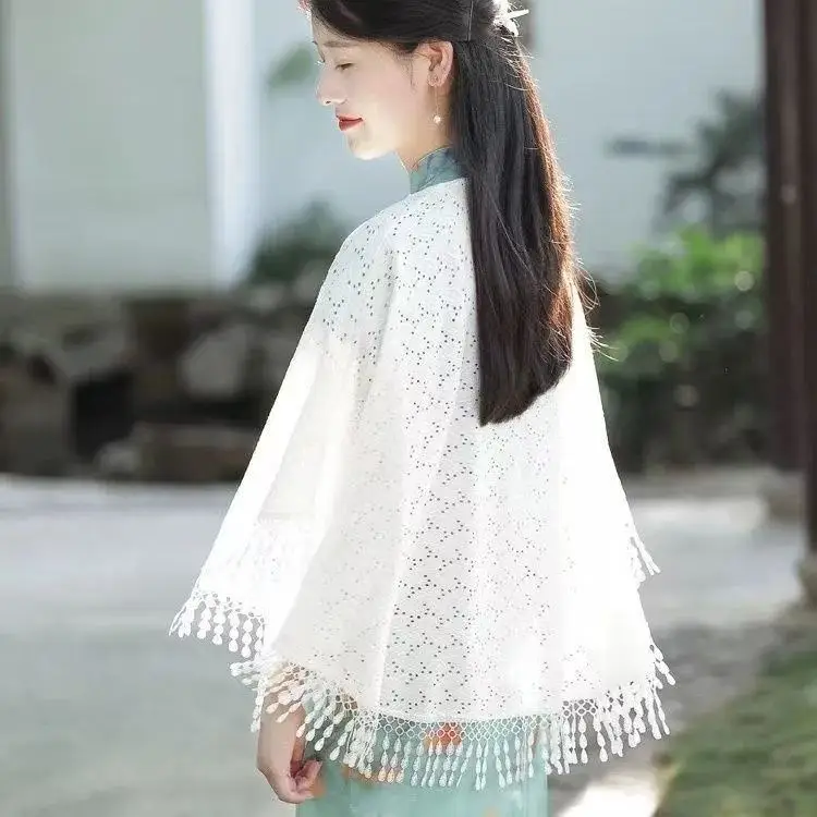 New Chinese Style Cheongsam Shawl Women's White Hollow Tassels Cloak Elegant Chipao Match Outer Wear Shawl Female