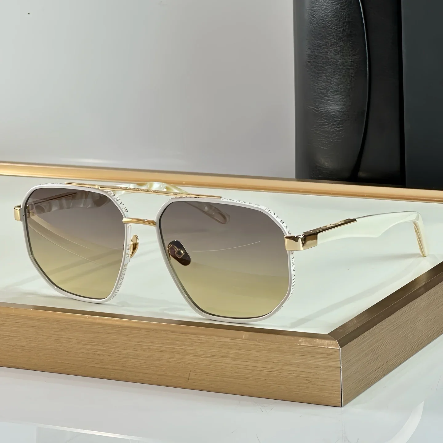 

THE AME I SIZE 61-15 Top Quality Sunglasses for Men Classic Women Luxury Designer Fashion sun glasses UV400 With box