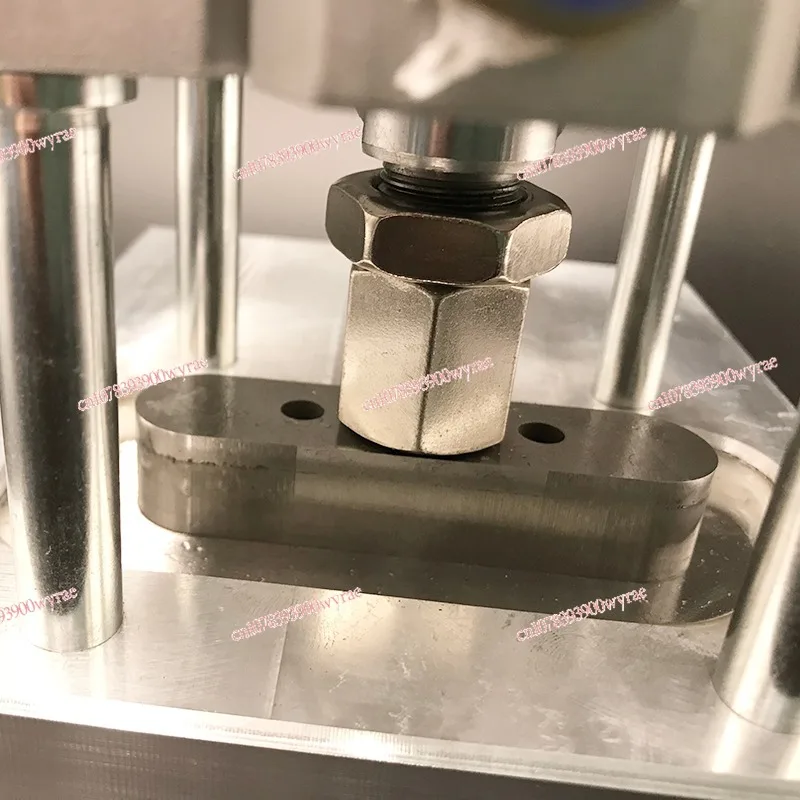 

Pneumatic Plastic Bag Handle Hole Puncher - Standard Straight-Line Type, Industrial-Grade Regular Use Hole Drilling Machine