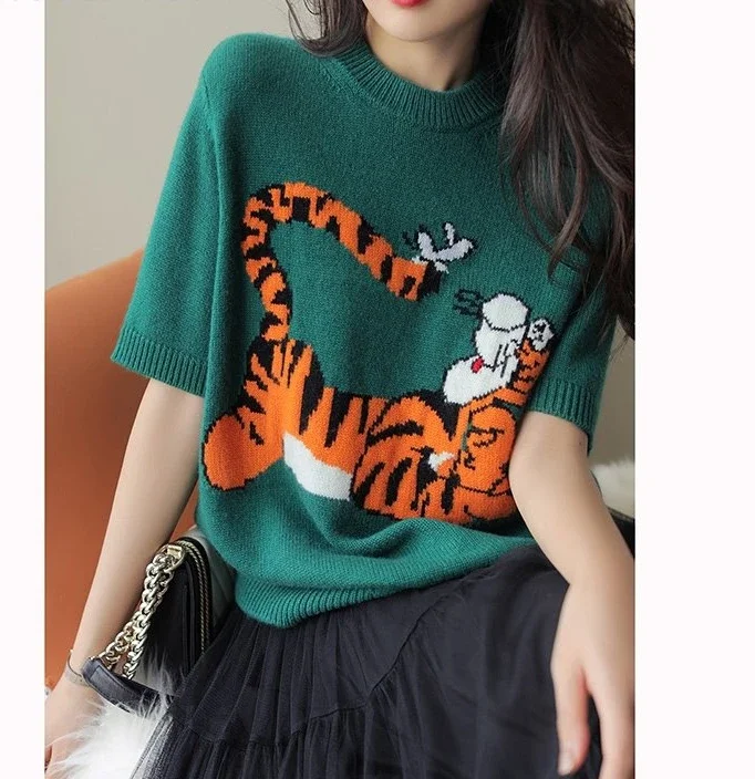 Autumn New Jumpers Tiger Green Short Sleeves Embroidery Sweater Pullovers Women\'s Casual Round Neck Knitted Sweaters Tops Ladies