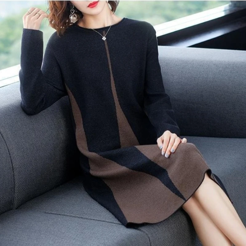 

New Long Sleeve Knitted Dress Bottoming Shirt Women Clothin Autumn Winter Mid Long Sweater Dress Women Color Matching O Neck