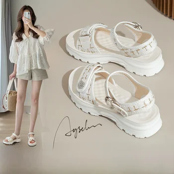 2024 새로운 여름 야외 착용 다목적 여성 샌들 편안한 스포츠 안티-슬립 비치 신발 유행 스타일 캐주얼 신발 